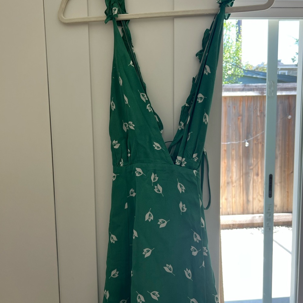 Reformation Green Mini wrap dress XS - Picture 4 of 7